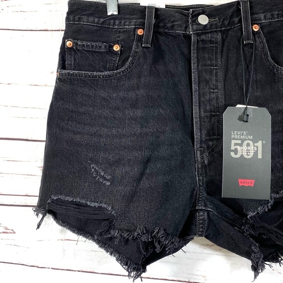 Levis 501 Shorts High Rise Distressed Size 33 - Picture 4 of 11